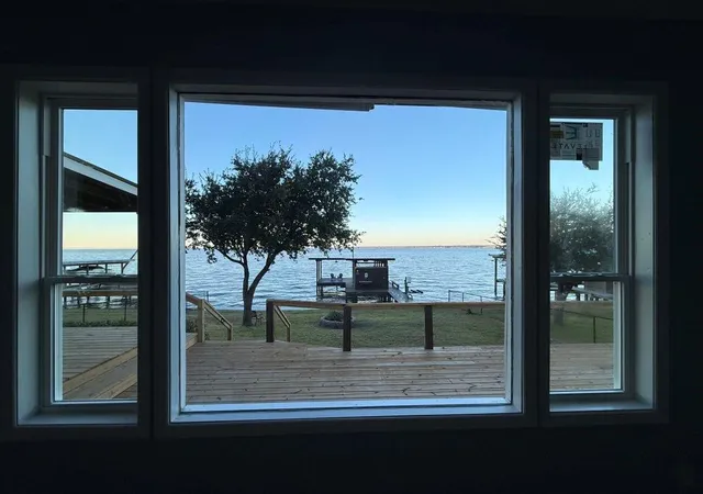 Photo 4 of Single family home for sale at 102 Bridgelanding, Onalaska, TX 77360 | MLS# 83077437 | Listing updated on 2026-09-11