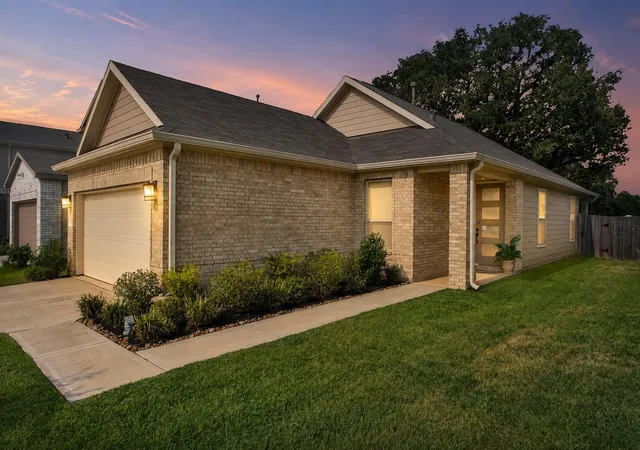 Photo 2 of Single family home for sale at 22307 Hawberry Blossom Ln, Tomball, TX 77377 | MLS# 23948591 | Listing updated on 2026-10-08