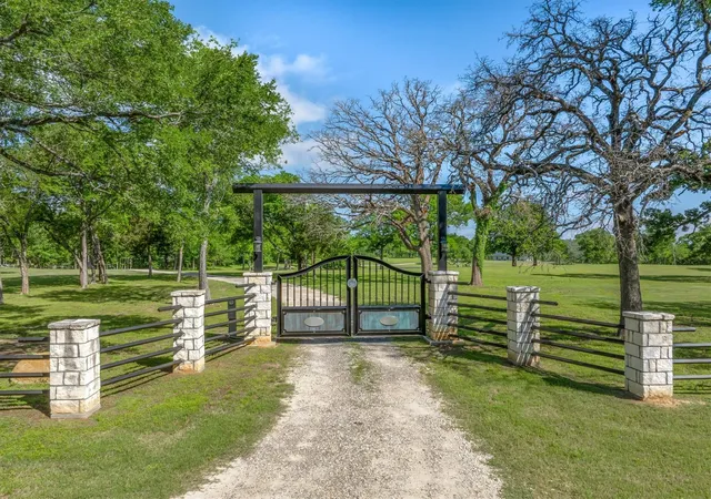 1st image of 1189 Vz County Road 3702, Wills Point, TX 75169 | MLS# 66299499