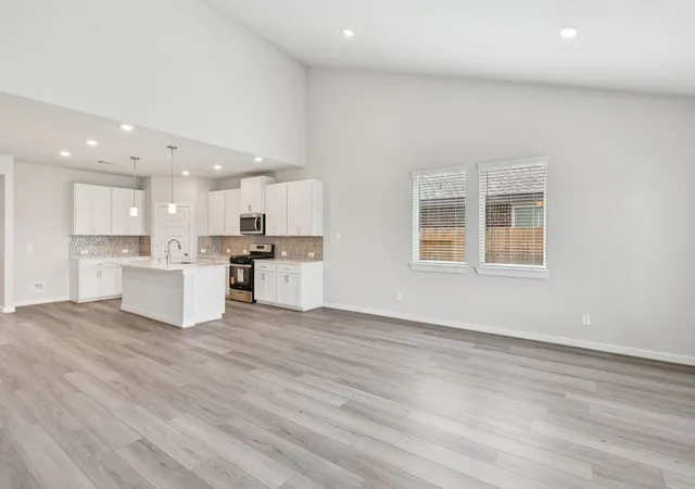 Photo 3 of Sale Pending at 17833 Stone Ter Ln, Montgomery, TX 77316 | MLS# 16869383 | Listing updated on 2026-08-25