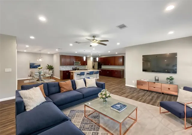 2nd image of 5005 Delano St #A, Houston, TX 77004 | MLS# 64068828