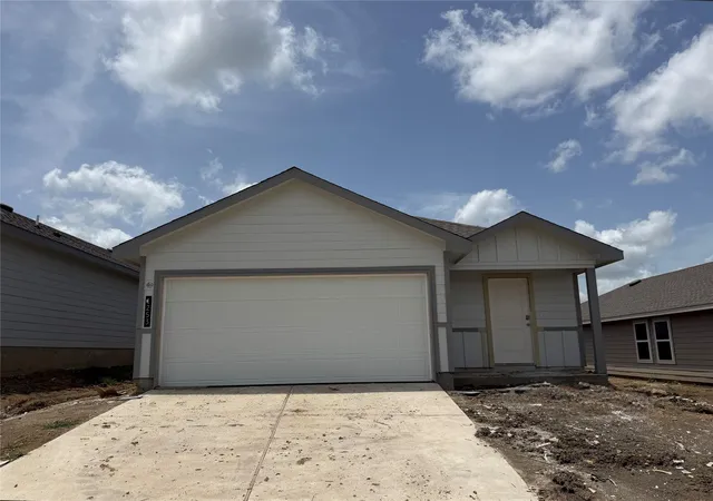 1st image of 1253 Hickory Grove St, Brenham, TX 77833 | MLS# 42960747