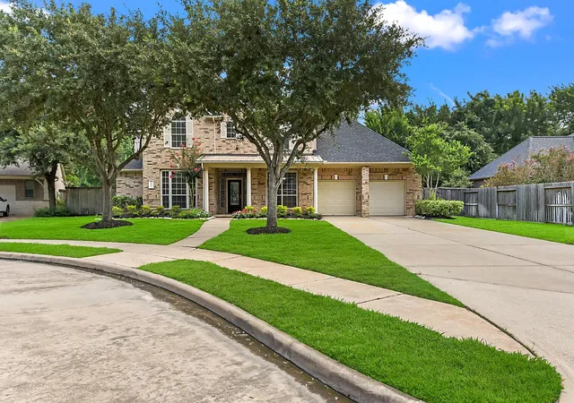 Photo 2 of Single family home for sale at 1030 Bayou Vista Ct, Katy, TX 77494 | MLS# 54615434 | Listing updated on 2026-08-26