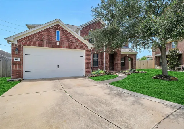 Photo 2 of Single family home for sale at 24811 Deep Coral Ct, Katy, TX 77494 | MLS# 8498678 | Listing updated on 2026-08-22