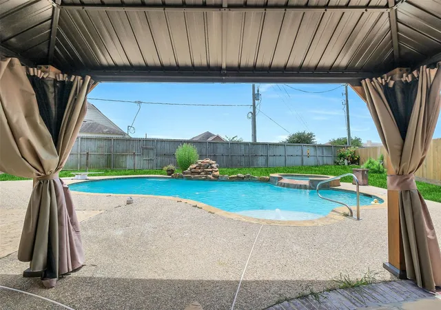 Photo 3 of Single family home for sale at 24811 Deep Coral Ct, Katy, TX 77494 | MLS# 8498678 | Listing updated on 2026-08-22