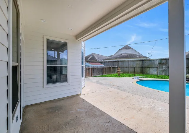 Photo 4 of Single family home for sale at 24811 Deep Coral Ct, Katy, TX 77494 | MLS# 8498678 | Listing updated on 2026-08-22