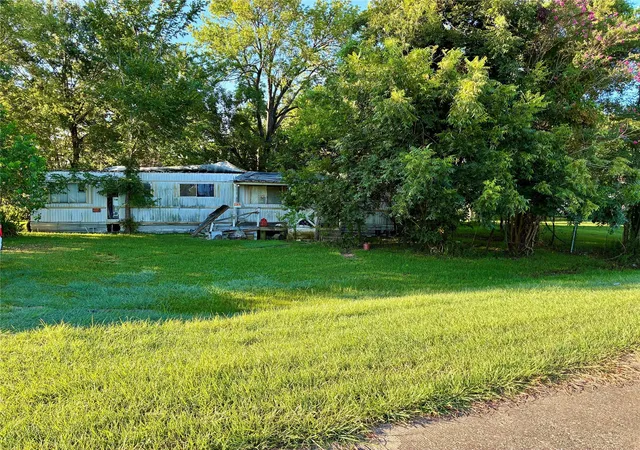 2nd image of 0 Midline, Crosby, TX 77532 | MLS# 89526904