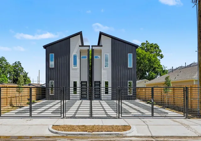 2nd image of 4413 & 4415 Buck St #A/B, Houston, TX 77020 | MLS# 44959337