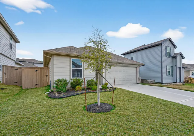 Homes for sale in Splendora, TX | 23651 Silver Concord Dr, Splendora, TX 77372 | MLS# 57933922