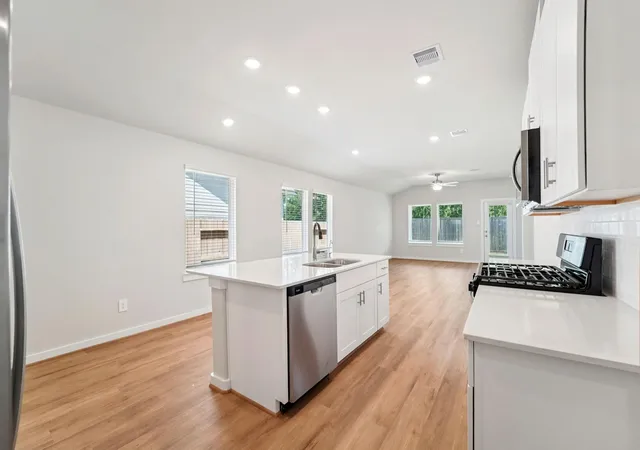 Photo 3 of Sale Pending at 14175 Granger Pointe Ln, Conroe, TX 77302 | MLS# 72981355 | Listing updated on 2026-08-17