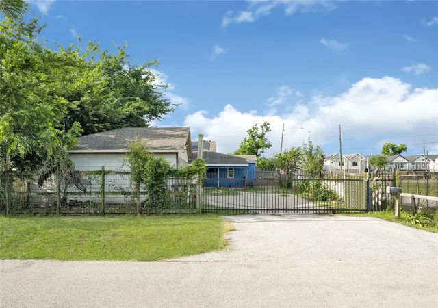 27th image of 4602 Nichols St, Houston, TX 77020 | MLS# 49739759