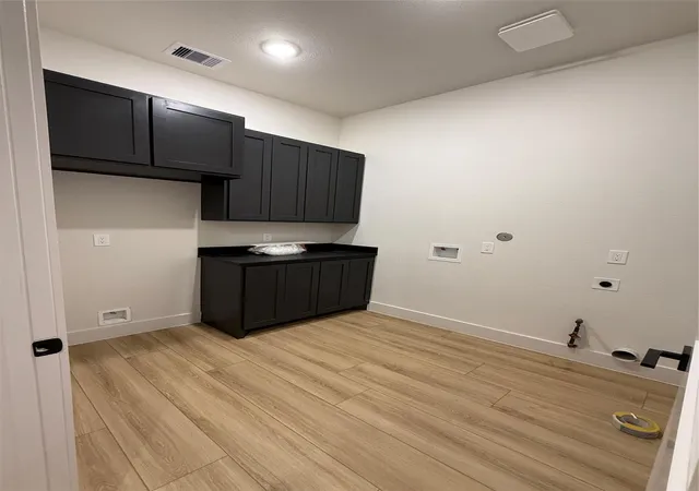 2nd image of 6018 Becky Ln, Pearland, TX 77584 | MLS# 52195895