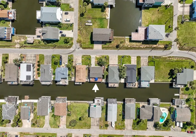 Photo 30 of Single family home for sale at 4417 Pelican Rd, Galveston, TX 77554 | MLS# 82687662 | Listing updated on 2026-10-11