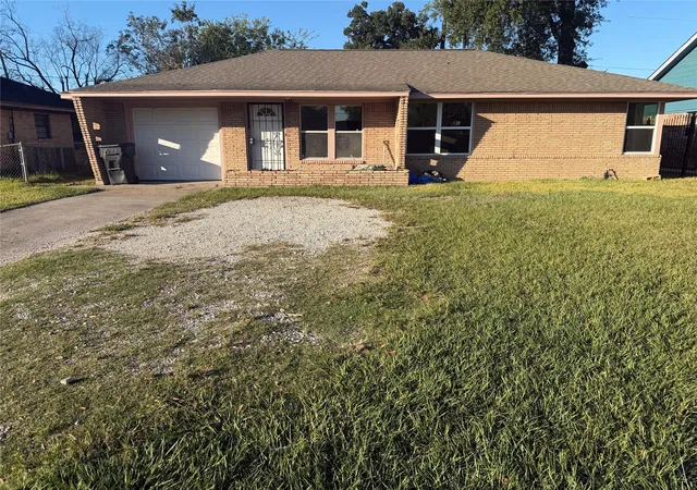 2nd image of 9331 Laura Koppe Rd, Houston, TX 77078 | MLS# 71385035