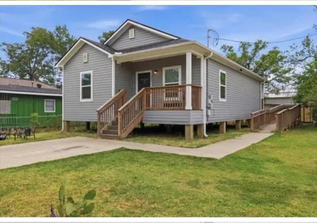 Homes for sale in Beaumont, TX | 2495 Wilson St, Beaumont, TX 77703 | MLS# 95851499