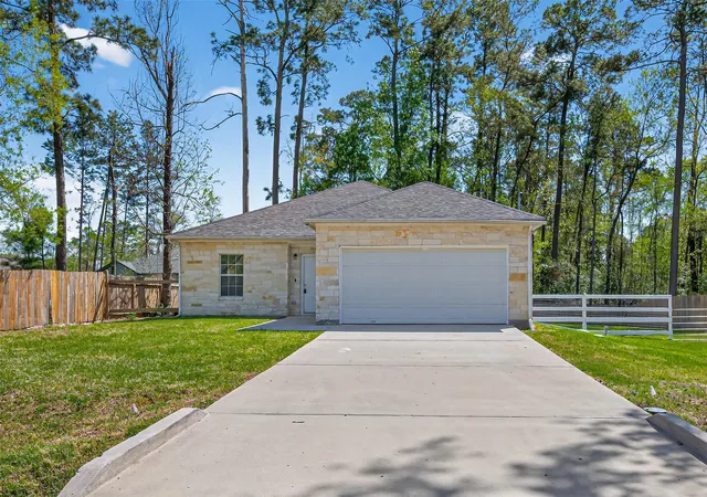 Photo 3 of Single family home for sale at 25106 Morgan Cemetery Rd, Cleveland, TX 77328 | MLS# 35549040 | Listing updated on 2026-05-26