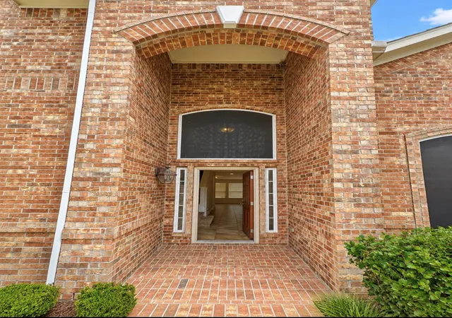 Photo 4 of Single family home for sale at 9518 Franklin Dr, Mont Belvieu, TX 77523 | MLS# 96550865 | Listing updated on 2026-09-19