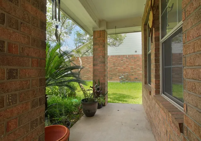 Photo 2 of Single family home for sale at 13139 Cutler Ridge Ln, Houston, TX 77044 | MLS# 66193511 | Listing updated on 2026-08-11