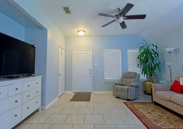 Photo 4 of Single family home for sale at 13139 Cutler Ridge Ln, Houston, TX 77044 | MLS# 66193511 | Listing updated on 2026-08-11