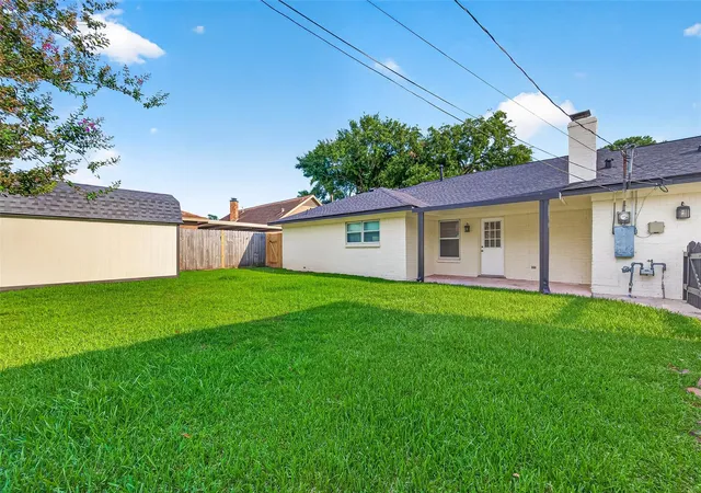37th image of 6034 Autumn Forest Dr, Houston, TX 77092 | MLS# 17110477