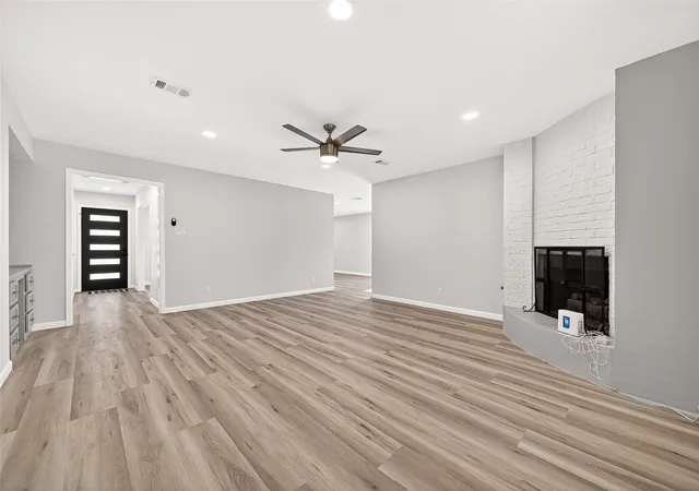 4th image of 6034 Autumn Forest Dr, Houston, TX 77092 | MLS# 17110477