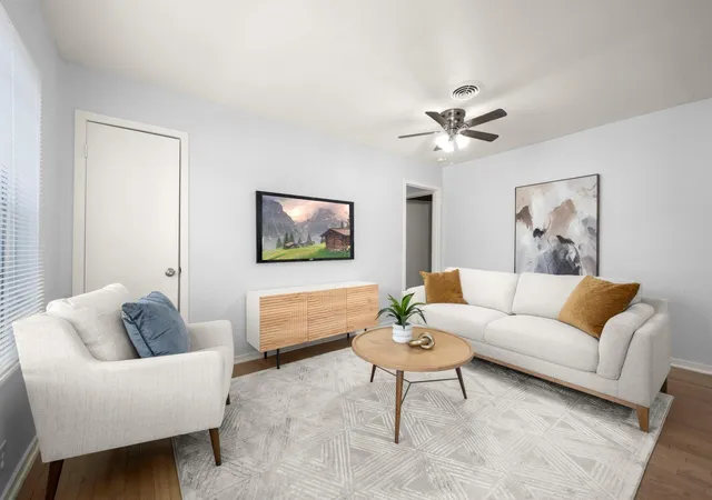 1st image of 4326 Akard St, Houston, TX 77047 | MLS# 40676922