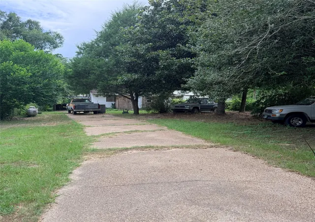 2nd image of 35 County Road 2701, Cleveland, TX 77327 | MLS# 15696312