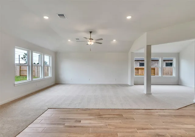 4th image of 3222 Emerald Hills Dr, Angleton, TX 77515 | MLS# 3416439