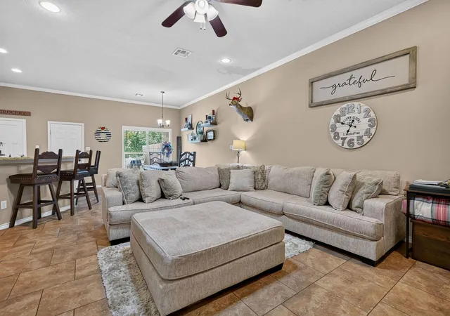 4th image of 4001 Golden Eagle Dr, Bryan, TX 77808 | MLS# 37804845