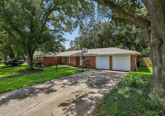 Photo 2 of Single family home for sale at 1705 Adams St, Baytown, TX 77520 | MLS# 7476789 | Listing updated on 2026-09-20