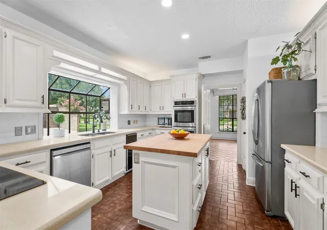 2nd image of 16023 Mickleham Dr, Spring, TX 77379 | MLS# 19835433