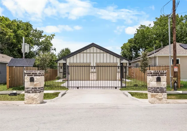 5th image of 4335 Alvin St, Houston, TX 77051