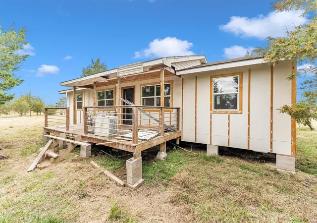 Homes for sale in Bellville, TX | 909 Ives Creek Rd, Bellville, TX 77418 | MLS# 88190747