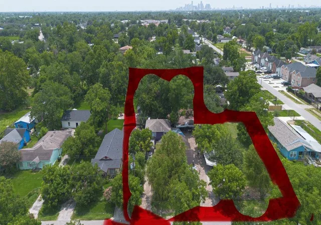 Photo 3 of Multi family home for sale at 2014 Priest Dr, Houston, TX 77093 | MLS# 90513106 | Listing updated on 2026-08-20