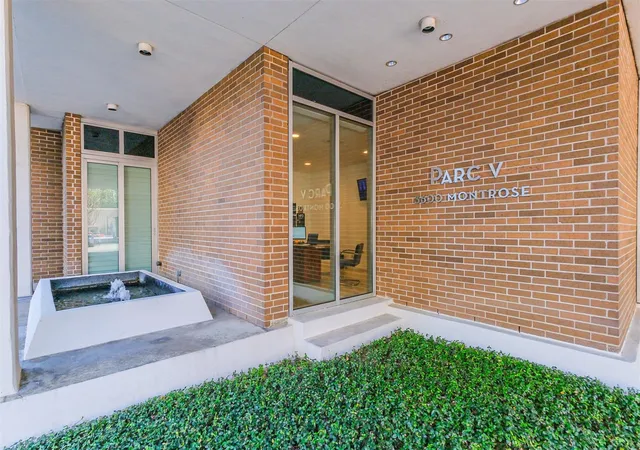 2nd image of 3600 Montrose Blvd, Houston, TX 77006