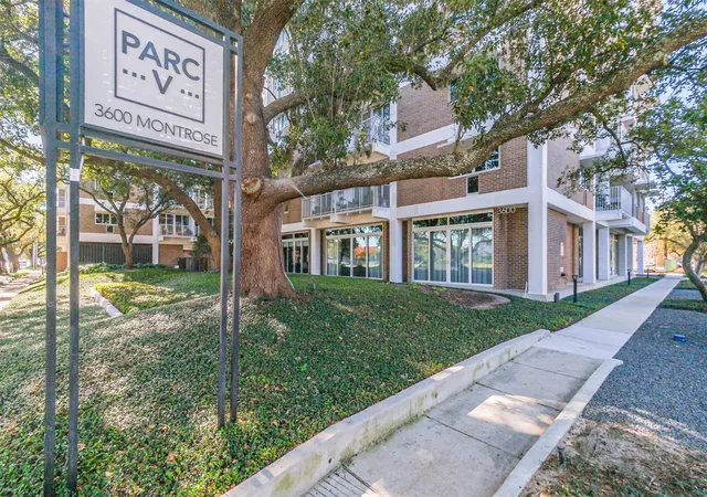 42nd image of 3600 Montrose Blvd #104, Houston, TX 77006 | MLS# 57937598