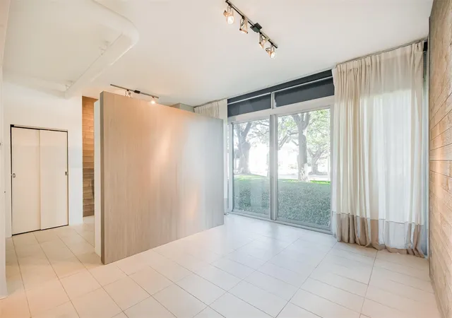 5th image of 3600 Montrose Blvd #104, Houston, TX 77006 | MLS# 57937598