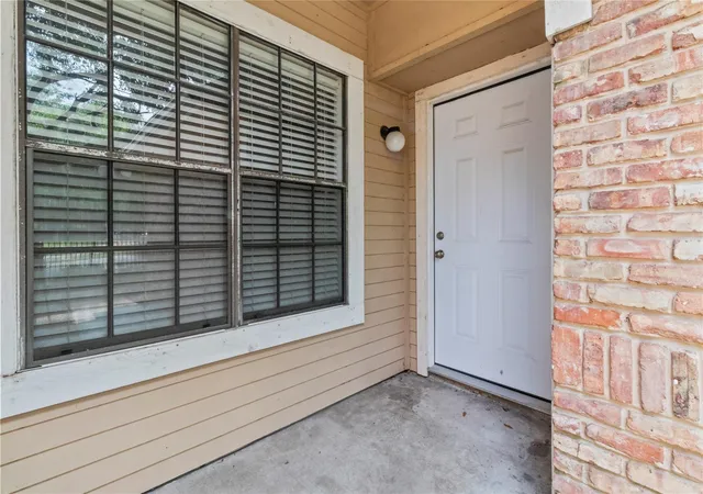 2nd image of 2300 Old Spanish Trl #1011, Houston, TX 77054 | MLS# 77270601