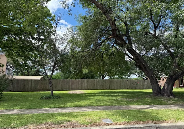 Homes for sale in Baytown, TX | 4908 Ripple Creek Dr, Baytown, TX 77521 | MLS# 14717015