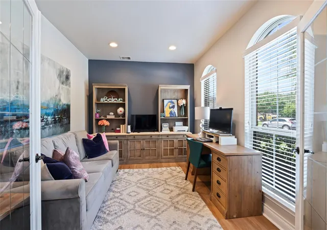 5th image of 1915 Cayman Bend Ln, Pearland, TX 77584 | MLS# 60135203