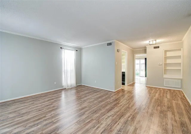 Photo 3 of Condo for sale at 6410 Del Monte Dr #118, Houston, TX 77057 | MLS# 12122986 | Listing updated on 2026-08-06