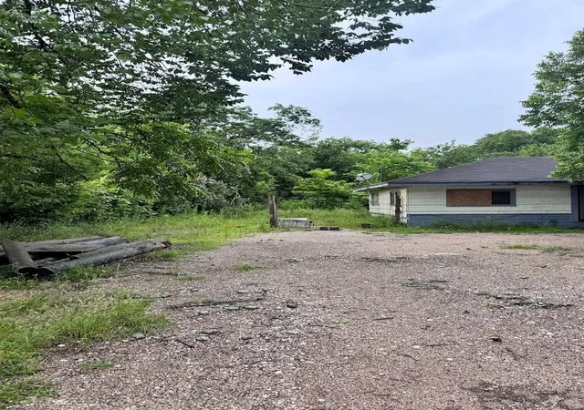Photo 3 of Land for sale at 740 Millville Dr, Houston, TX 77091 | MLS# 81124563 | Listing updated on 2026-08-23