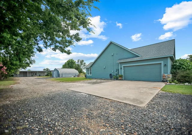 4th image of 509 Seakist Rd, Port Lavaca, TX 77979 | MLS# 27712297