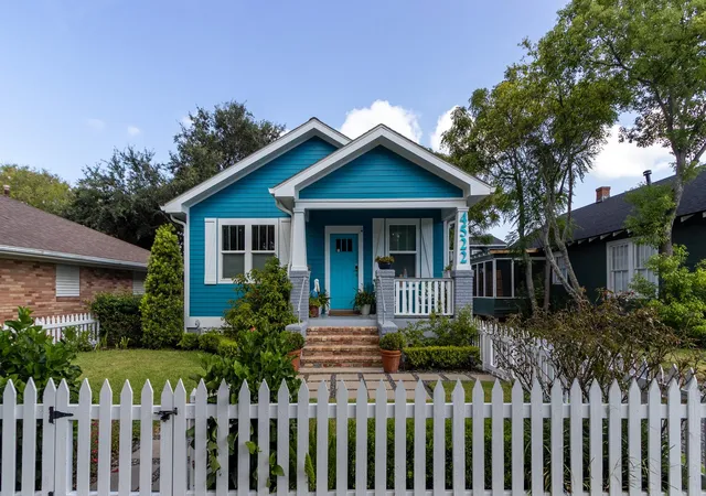 Photo 1 of Single family home for sale at 4522 Avenue P, Galveston, TX 77551 | MLS# 96669888 | Listing updated on 2026-08-28