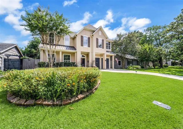 3rd image of 4911 Imperial St, Bellaire, TX 77401 | MLS# 42307233