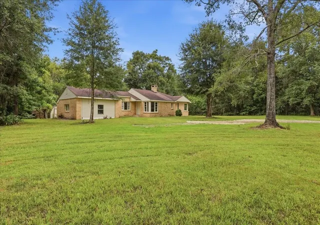 1st image of 985 Hwy 12 E, Orange, TX 77632 | MLS# 5807982