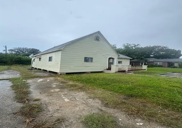 Homes for sale in Port Arthur, TX | 2217 Rev Dr Ransom Howard St, Port Arthur, TX 77640 | MLS# 90741930
