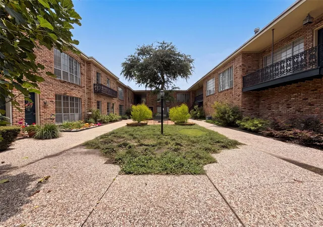 1st image of 2503 Mccue Rd #5, Houston, TX 77056 | MLS# 37164087