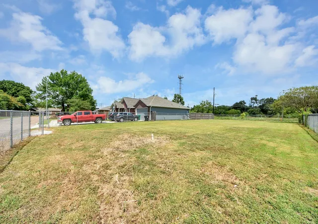 Photo 3 of Land for sale at 5743 Rue St, Houston, TX 77033 | MLS# 66161099 | Listing updated on 2026-10-06