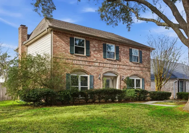 Photo 2 of Single family home for sale at 1306 Dominion Dr, Katy, TX 77450 | MLS# 9253969 | Listing updated on 2026-02-21